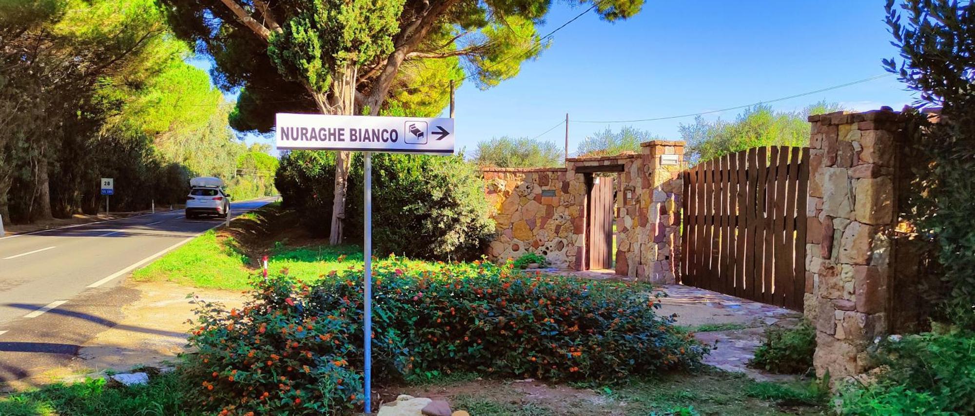 مبيت وإفطار سانتا ماريا لا بالما Nuraghe Bianco المظهر الخارجي الصورة